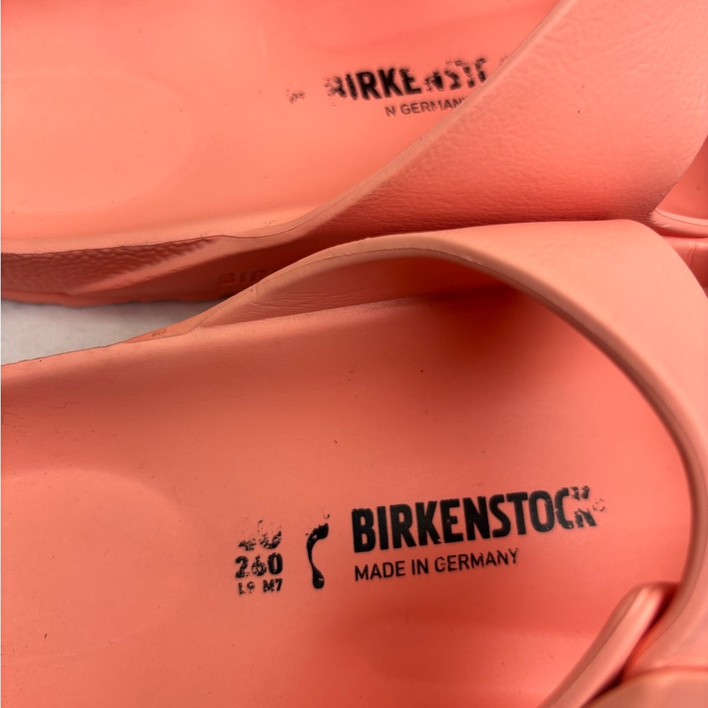 Birkenstock rubber sandals women’s size 9 - Picture 9 of 10